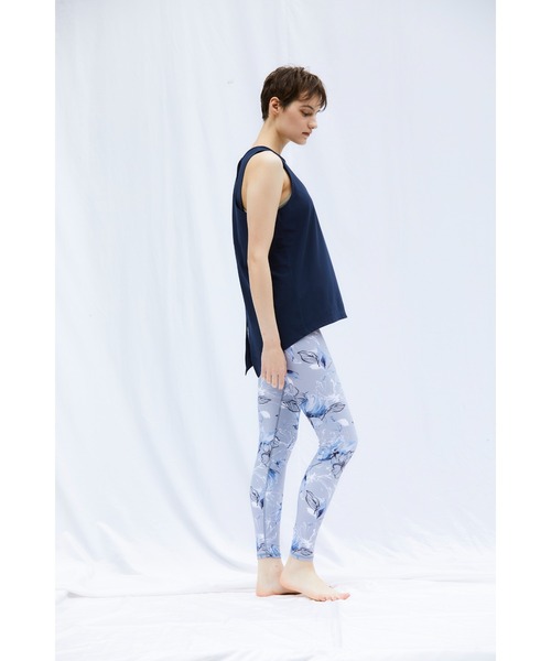 Julier Yoga and Relax(ジュリエヨガアンドリラックス)の「Julier プライムフレックスラッププルオーバー(Tシャツ/カットソー・レディース・ネイビー/ブラウン/ライトグレー・FREE)」の6枚目の写真