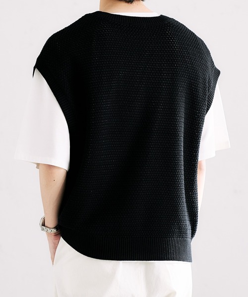 epnok（エプノック）の「クルーネックルーズニットベスト（ベスト・メンズ・ブラック/ブルー/グリーン/ナチュラル・SMALL/MEDIUM/LARGE）」の14枚目の写真