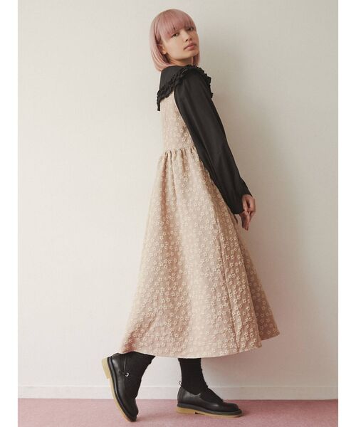 merry jenny（メリージェニー）の「おはなジャガードジャンパーワンピース（ワンピース・レディース・ブラック/ベージュ・FREE）」の4枚目の写真