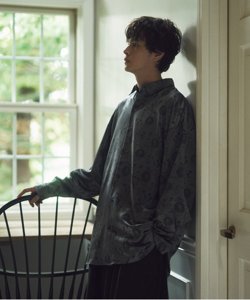 KUUUPY（クーピー）の「Flower Jacquard Regular Collar Shirts - フラワージャカード織レギュラーカラーシャツ（シャツ/ブラウス・メンズ・ネイビー/ホワイト/ブラック/グレー・SMALL/MEDIUM/LARGE）」の13枚目の写真