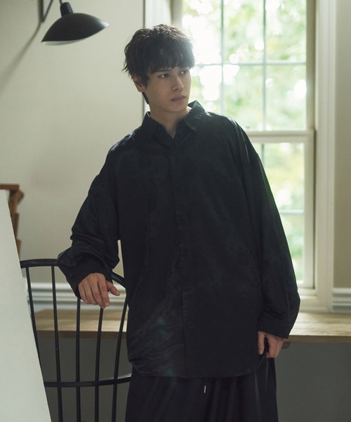 KUUUPY（クーピー）の「Flower Jacquard Regular Collar Shirts - フラワージャカード織レギュラーカラーシャツ（シャツ/ブラウス・メンズ・ネイビー/ホワイト/ブラック/グレー・SMALL/MEDIUM/LARGE）」の11枚目の写真