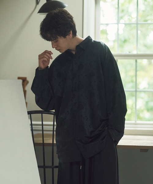 KUUUPY（クーピー）の「Flower Jacquard Regular Collar Shirts - フラワージャカード織レギュラーカラーシャツ（シャツ/ブラウス・メンズ・ネイビー/ホワイト/ブラック/グレー・SMALL/MEDIUM/LARGE）」の12枚目の写真