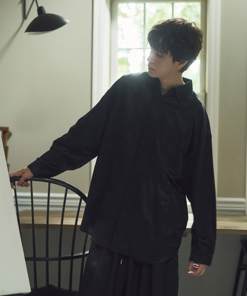KUUUPY（クーピー）の「Flower Jacquard Regular Collar Shirts - フラワージャカード織レギュラーカラーシャツ（シャツ/ブラウス・メンズ・ネイビー/ホワイト/ブラック/グレー・SMALL/MEDIUM/LARGE）」の10枚目の写真