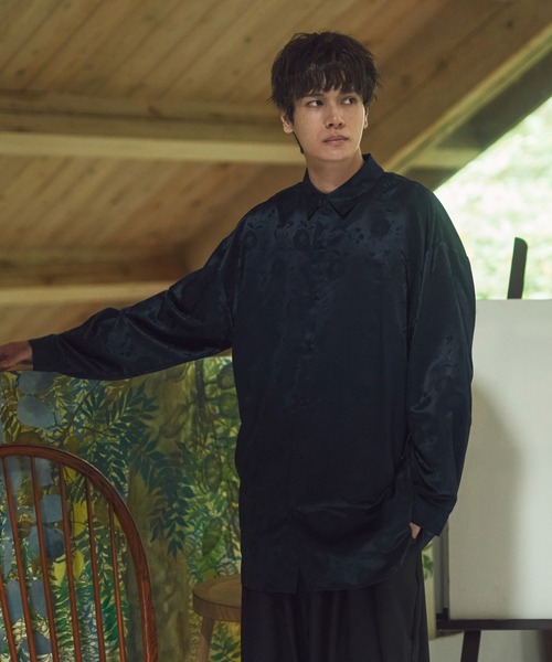 KUUUPY（クーピー）の「Flower Jacquard Regular Collar Shirts - フラワージャカード織レギュラーカラーシャツ（シャツ/ブラウス・メンズ・ネイビー/ホワイト/ブラック/グレー・SMALL/MEDIUM/LARGE）」の18枚目の写真