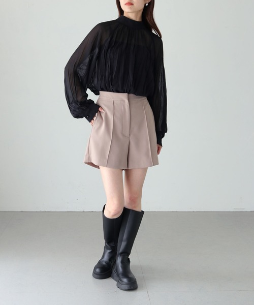 cheriella（シェリエラ）の「【cheriella】WEB限定クリンクルバックデザインラグランブラウス 新色追加（シャツ/ブラウス・レディース・ブラック/グリーン/テラコッタ/アイボリー・M）」の8枚目の写真