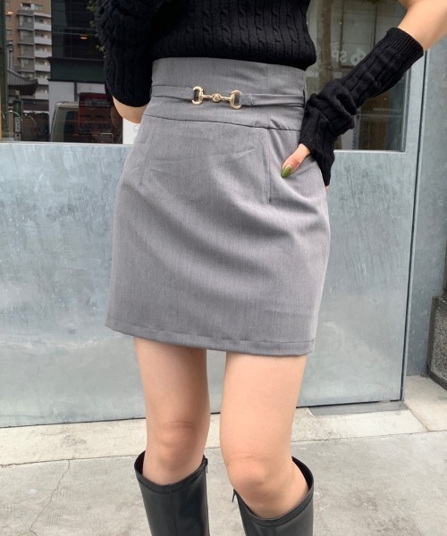 OLIVE des OLIVE（オリーブデオリーブ）の「【WEB限定カラー有】ビットベルト付きタイトミニスカート（スカート・レディース・ブラウン/ダークブラウン/グレー/スミクロ/ブラック・FREE）」の9枚目の写真