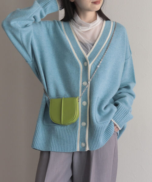 fredy emue（フレディエミュ）の「HAMILTON WOOL 配色Vネックカーディガン（カーディガン/ボレロ・レディース・ライトグレー/オフホワイト/サックスブルー/ライトグリーン・38）」の19枚目の写真