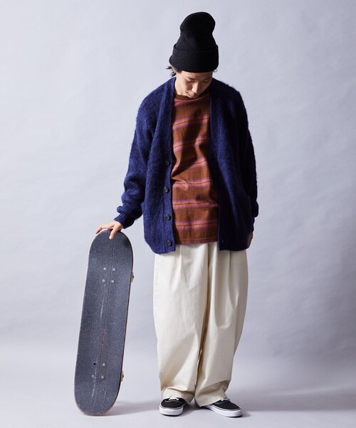 FREAK'S STORE(フリークスストア)の「WEB限定 ビッグシルエット モヘヤタッチ シャギーニット ルーズカーディガン/セーター(カーディガン/ボレロ・メンズ・ブラック/グレー/グリーン/オリーブ/ネイビー/サックスブルー/イエロー・SMALL/MEDIUM/LARGE)」の17枚目の写真