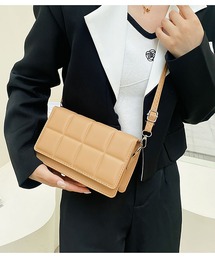 新色 ショルダーバッグ
