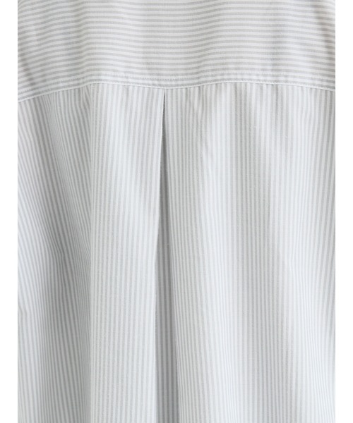 Samansa Mos2 blue(サマンサモスモスブルー)の「柄アソートノーカラーシャツ(シャツ/ブラウス・レディース・グレー/オフホワイト/ブルー・フリ-)」の22枚目の写真