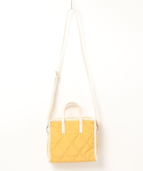ACCOMMODE（アコモデ）の「バイカラーキルティングショルダーバッグ（ショルダーバッグ・レディース・イエロー/カーキ/アイボリー・FREE）」の14枚目の写真