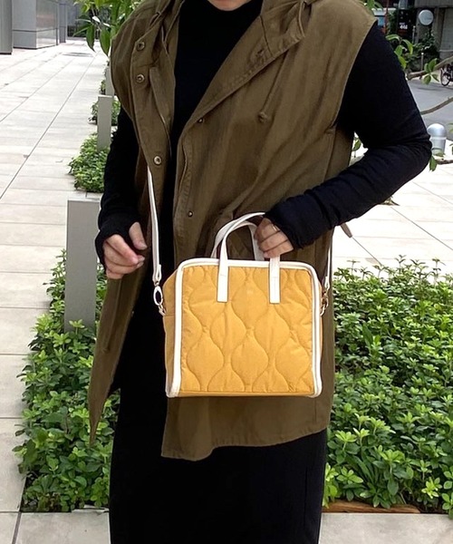 ACCOMMODE（アコモデ）の「バイカラーキルティングショルダーバッグ（ショルダーバッグ・レディース・イエロー/カーキ/アイボリー・FREE）」の17枚目の写真