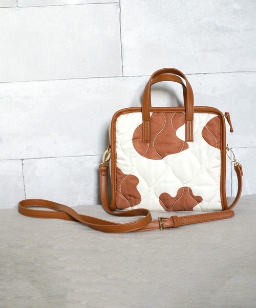 ACCOMMODE（アコモデ）の「バイカラーキルティングショルダーバッグ（ショルダーバッグ・レディース・イエロー/カーキ/アイボリー・FREE）」の5枚目の写真