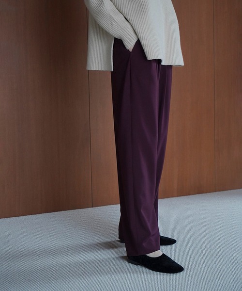 CLANE(クラネ)の「BASIC TUCK PANTS(その他パンツ・レディース・ボルドー/ベージュ/アイボリー/ブラック・0/1/2)」の10枚目の写真
