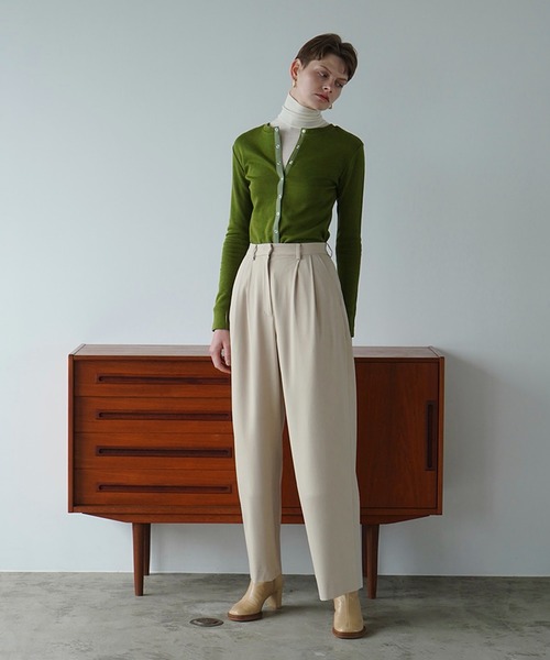 CLANE(クラネ)の「BASIC TUCK PANTS(その他パンツ・レディース・ボルドー/ベージュ/アイボリー/ブラック・0/1/2)」の8枚目の写真