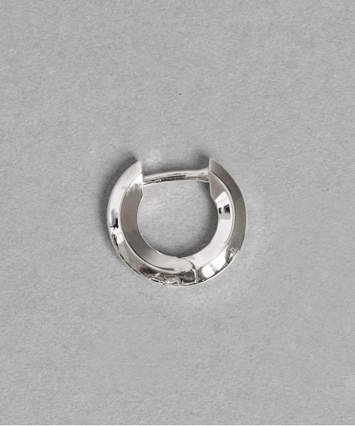 Jewel closet by L&Co.(ジュエルクローゼットバイエルアンドコー)の「SV925 片耳 ピアス(ピアス(片耳用)・レディース・シルバー系3/シルバー系5/ゴールド系2/ゴールド系4/シルバー系1/ゴールド系5/ゴールド系6/ゴールド系7/シルバー系6/シルバー系7/シルバー系2/シルバー系4/ゴールド系1/ゴールド系3・FREE)」の2枚目の写真