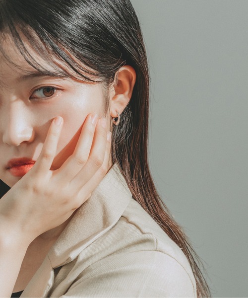 Jewel closet by L&Co.(ジュエルクローゼットバイエルアンドコー)の「SV925 片耳 ピアス(ピアス(片耳用)・レディース・シルバー系3/シルバー系5/ゴールド系2/ゴールド系4/シルバー系1/ゴールド系5/ゴールド系6/ゴールド系7/シルバー系6/シルバー系7/シルバー系2/シルバー系4/ゴールド系1/ゴールド系3・FREE)」の4枚目の写真