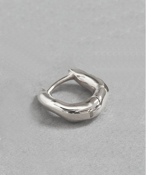 Jewel closet by L&Co.(ジュエルクローゼットバイエルアンドコー)の「SV925 片耳 ピアス(ピアス(片耳用)・レディース・シルバー系3/シルバー系5/ゴールド系2/ゴールド系4/シルバー系1/ゴールド系5/ゴールド系6/ゴールド系7/シルバー系6/シルバー系7/シルバー系2/シルバー系4/ゴールド系1/ゴールド系3・FREE)」の21枚目の写真