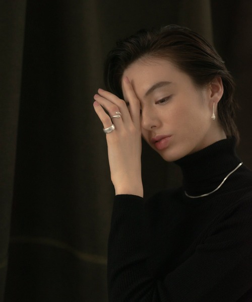 novice(ノーヴィス)の「【novice】Vintage Wide Band Ring(リング・レディース・シルバー/ゴールド・FREE)」の9枚目の写真