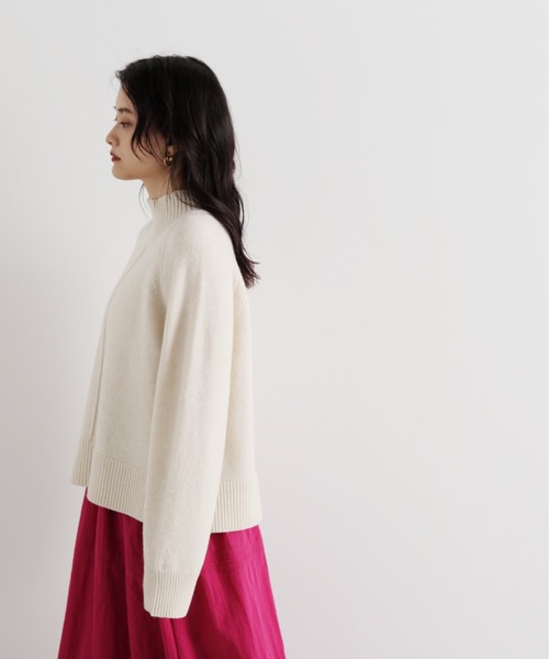 N.（N. Natural Beauty Basic）（エヌエヌナチュラルビューティーベーシック）の「【横田ひかるさん着用】◆ラムウール混ハイネックニット（ニット/セーター・レディース・ブルー/オフホワイト/ピンク/ブラック・MEDIUM）」の10枚目の写真
