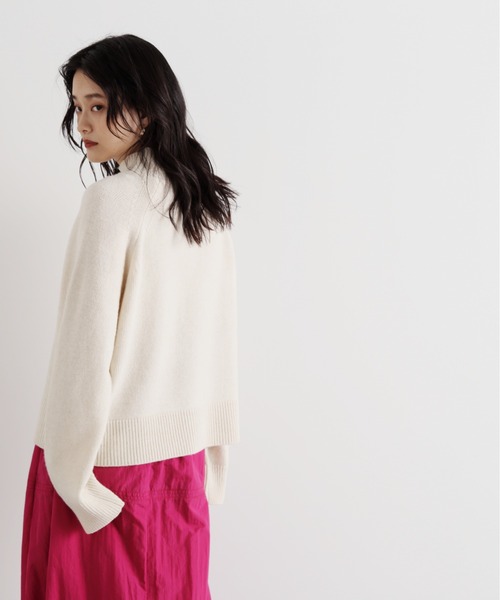 N.（N. Natural Beauty Basic）（エヌエヌナチュラルビューティーベーシック）の「【横田ひかるさん着用】◆ラムウール混ハイネックニット（ニット/セーター・レディース・ブルー/オフホワイト/ピンク/ブラック・MEDIUM）」の11枚目の写真
