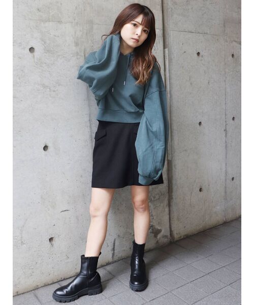 MURUA（ムルーア）の「ヨークステッチミニスカート（スカート・レディース・グリーン/ブラック・2/1）」の7枚目の写真