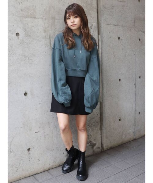 MURUA（ムルーア）の「ヨークステッチミニスカート（スカート・レディース・グリーン/ブラック・2/1）」の11枚目の写真