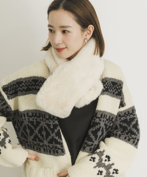 URBAN RESEARCH（アーバンリサーチ）の「フェイクファーマフラー（マフラー・レディース・ブラック/アイボリー/ブラウン・-）」の4枚目の写真