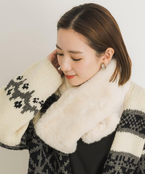 URBAN RESEARCH（アーバンリサーチ）の「フェイクファーマフラー（マフラー・レディース・ブラック/アイボリー/ブラウン・-）」の5枚目の写真