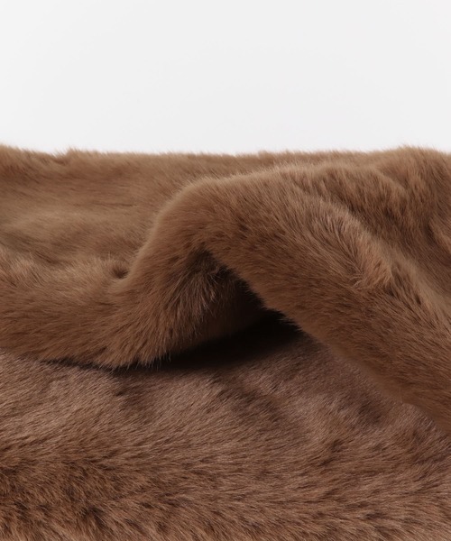 URBAN RESEARCH（アーバンリサーチ）の「フェイクファーマフラー（マフラー・レディース・ブラック/アイボリー/ブラウン・-）」の14枚目の写真