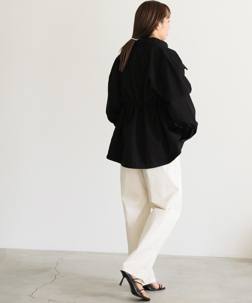 select MOCA（セレクトモカ）の「スタンドカラーダブルポケットミリタリージャケット（ミリタリージャケット・レディース・アイボリー/ブラック/ベージュ・FREE）」の6枚目の写真