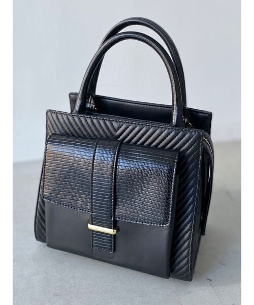 RESEXXY（リゼクシー）の「キルティングポイントハンドバッグ（ハンドバッグ・レディース・アイボリー/ブラック/ピンク・FREE）」の3枚目の写真