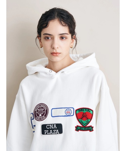 koe(コエ)の「ワッペンリメイクパーカーW(パーカー・レディース・C/A/B・L/S/M)」の11枚目の写真