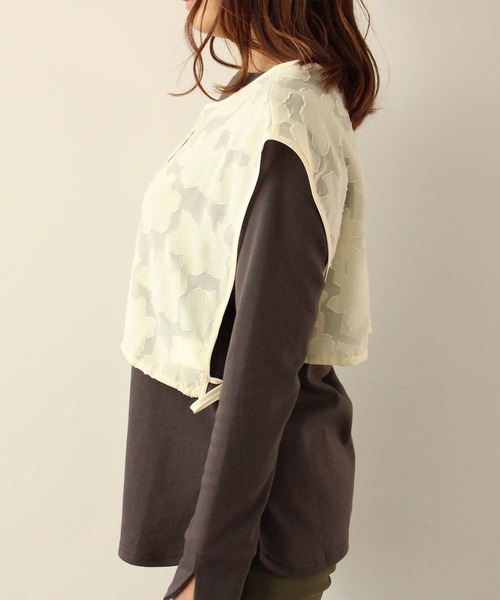 toucher du brise（トゥシェドブリーズ）の「シアー花柄ジャガード ビスチェ（ベスト・レディース・クリーム/ブラック/オフホワイト・M）」の21枚目の写真