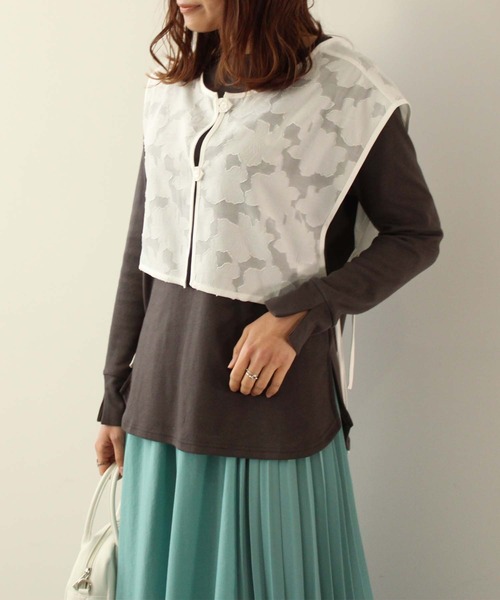 toucher du brise（トゥシェドブリーズ）の「シアー花柄ジャガード ビスチェ（ベスト・レディース・クリーム/ブラック/オフホワイト・M）」の4枚目の写真