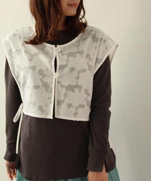 toucher du brise（トゥシェドブリーズ）の「シアー花柄ジャガード ビスチェ（ベスト・レディース・クリーム/ブラック/オフホワイト・M）」の22枚目の写真