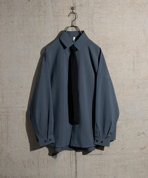 JOHN'S CLOSET（ジョンズクローゼット）の「【i】ポリストレッチネクタイ付きLSシャツ（シャツ/ブラウス・メンズ・ホワイト/チャコールグレー/ブラック・LARGE/MEDIUM/X-LARGE）」の3枚目の写真