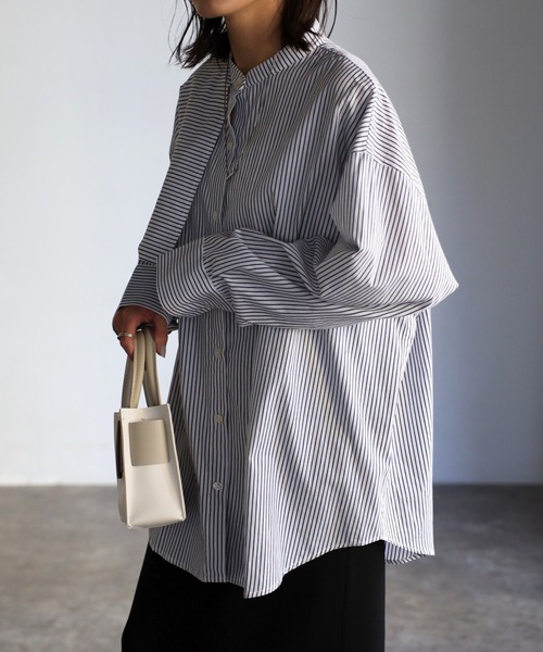 EASEBLUE（イーズブルー）の「アシメフラップオーバーシャツブラウス（シャツ/ブラウス・レディース・オフホワイト/ブルー/ブルー系1/ネイビー系1・FREE）」の5枚目の写真