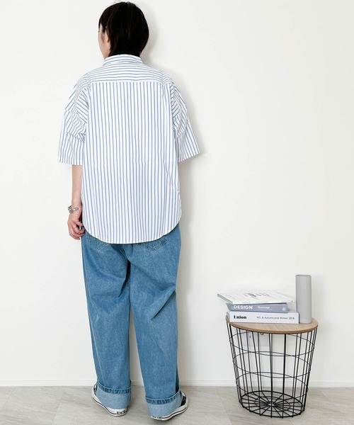 Anytime Songs(エニータイムソングス)の「綿ブロード バンドカラービッグシャツ(シャツ/ブラウス・メンズ・ホワイト/サックスブルー系/グリーン/ホワイト系その他/イエロー/ラベンダー/グリーン系その他/サックスブルー/グレイッシュベージュ/ブラック/ブラック系その他・MEDIUM/LARGE/X-LARGE)」の15枚目の写真