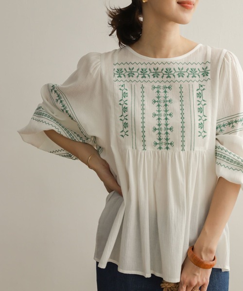 URBAN RESEARCH DOORS（アーバンリサーチドアーズ）の「クロスステッチ刺繍楊柳ブラウス（シャツ/ブラウス・レディース・チャコールグレー/グレー/ホワイト・MEDIUM）」の12枚目の写真