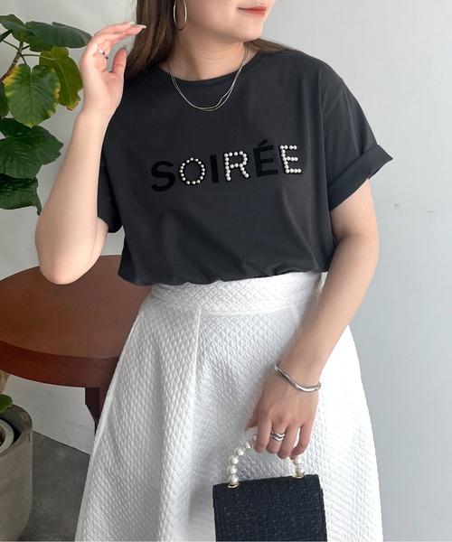 prose verse（プロズヴェール）の「パール付きフロッキーロゴTシャツ（Tシャツ/カットソー・レディース・オフホワイト/チャコール・MEDIUM）」の2枚目の写真