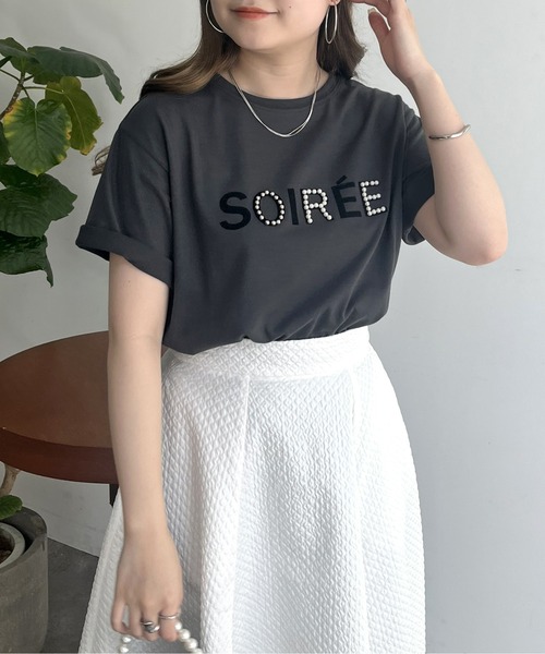 prose verse（プロズヴェール）の「パール付きフロッキーロゴTシャツ（Tシャツ/カットソー・レディース・オフホワイト/チャコール・MEDIUM）」の4枚目の写真