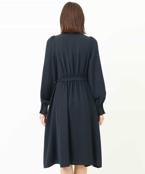 MK MICHEL KLEIN(エムケーミッシェルクラン)の「羽織りとしても!Aラインシルエットシャツワンピース/洗える(シャツワンピース・レディース・ネイビー/ライトブルー・38)」の18枚目の写真