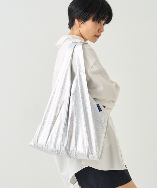 BAGGU（バグー）の「BAGGU/バグゥ STANDARD BAGGU メタリック/ ナイロン スタンダードバグゥ メタリック（エコバッグ/サブバッグ・メンズ・パープル/シルバー/ゴールド/その他/ピンク/ブルーグリーン/サックスブルー・ONE SIZE）」の7枚目の写真