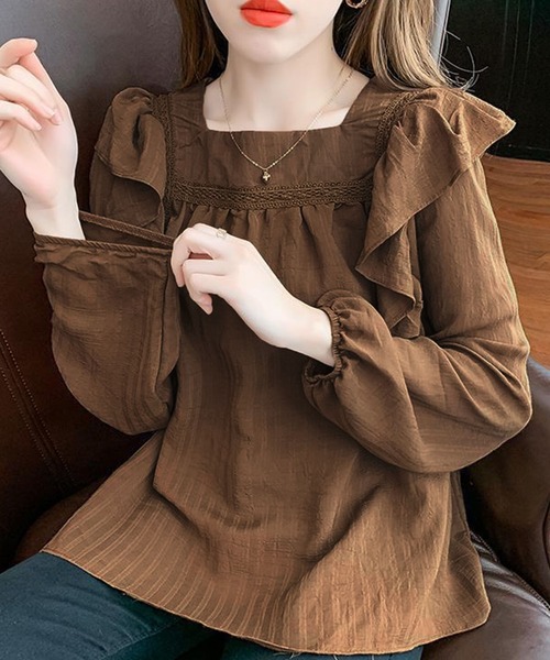 Amulet（アミュレット）の「ショルダーフリルブラウス（シャツ/ブラウス・レディース・モカ/ホワイト・M/L/XL）」の3枚目の写真