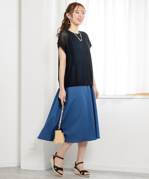 SMILE LAND(スマイルランド)の「大きいサイズ 透かし編2WAYニットプルオーバー(ニット/セーター・レディース・ブラック/オフホワイト・5L~6L/L~LL/3L~4L)」の5枚目の写真