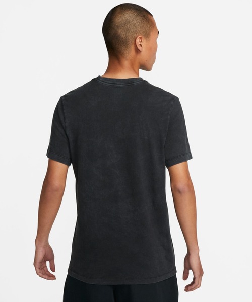 NIKE(ナイキ)の「NIKE/ナイキ NSWビーチパーティHBR S/STシャツ クルーネックTシャツ/半袖Tシャツ FB9789-010/FB9789-386(Tシャツ/カットソー・メンズ・ブラック/カーキ・M/L/XL/2XL)」の11枚目の写真
