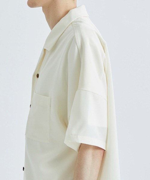 ATTACHMENT(アタッチメント)の「STUDIOUS別注 DROP SHOULDER OPEN COLLAR S/S SH(シャツ/ブラウス・メンズ・ブラック/ネイビー/キナリ・1/2)」の12枚目の写真