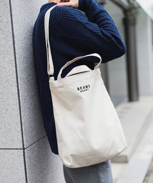BEAMS HEART（ビームスハート）の「【ユニセックス】キャンバス 2WAY トートバッグ（ノートPC収納可能）（トートバッグ・メンズ・オフホワイト・FREE）」の4枚目の写真