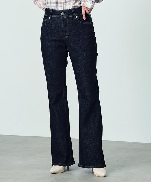 EDWIN（エドウィン）の「EDWIN LADIES インターナショナルベーシック ブーツカットデニムパンツ（デニムパンツ・レディース・インディゴブルー/ダークインディゴブルー/ライトインディゴブルー・29/30/31/34/28/32/33）」の16枚目の写真